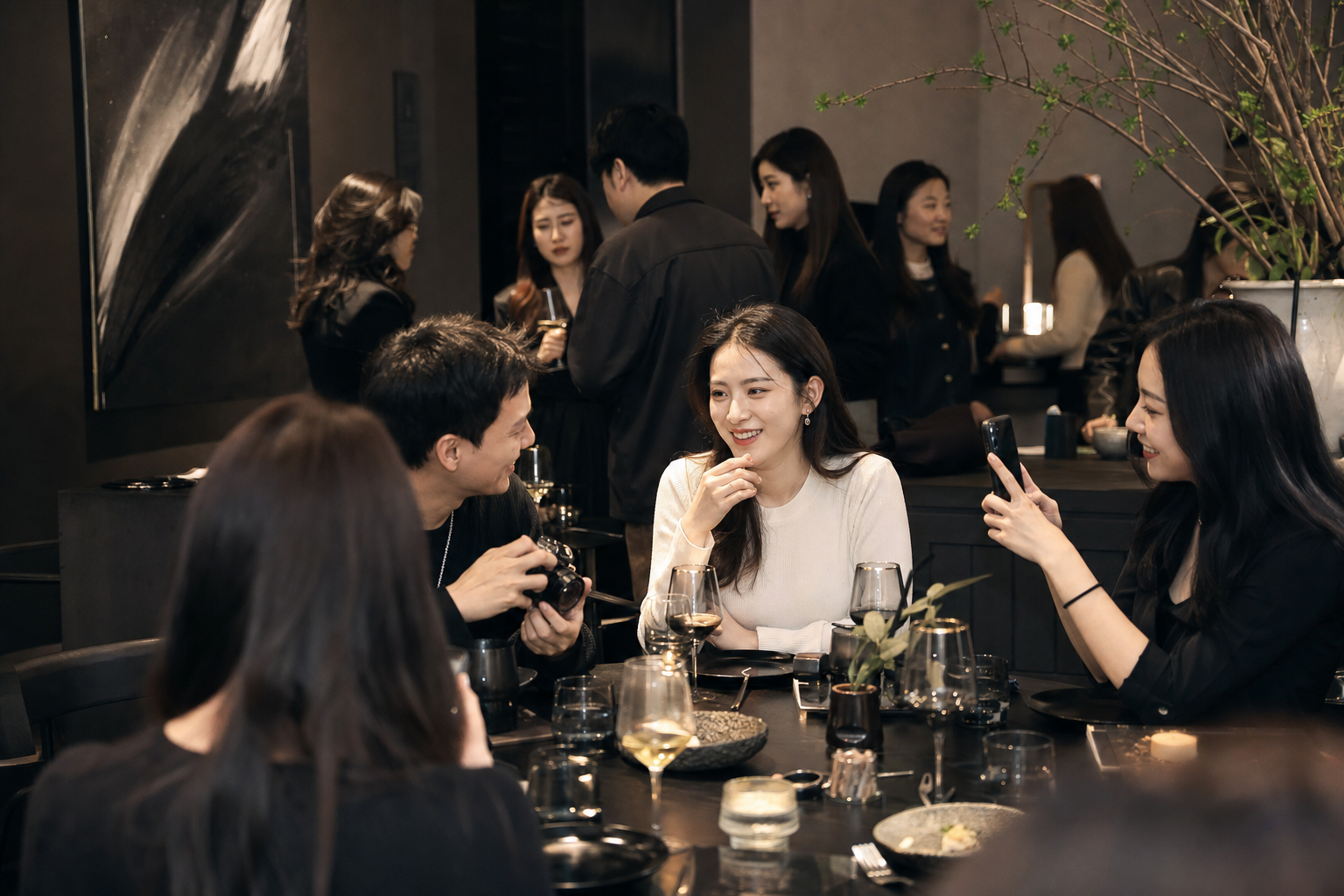 Chinese KOC and KOL creators meeting at an elegant social event